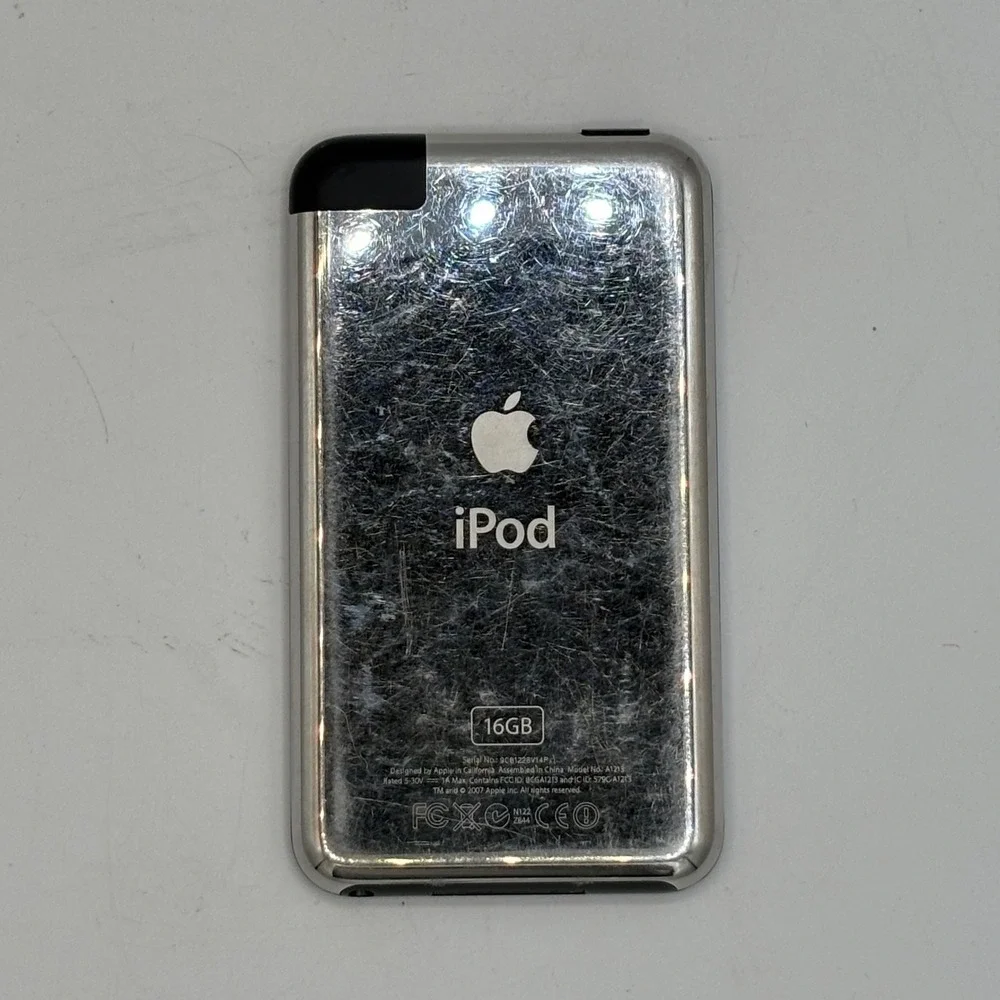 Apple iPod Touch 1st Generation 16GB Black Silver‎ Model A1213 NEEDS BATTERY